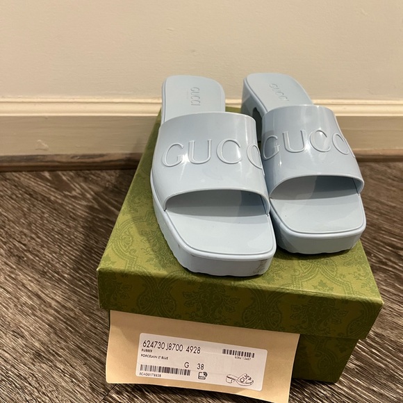 Gucci Women's Pastel Blue Sandals size 38 - Picture 2 of 4